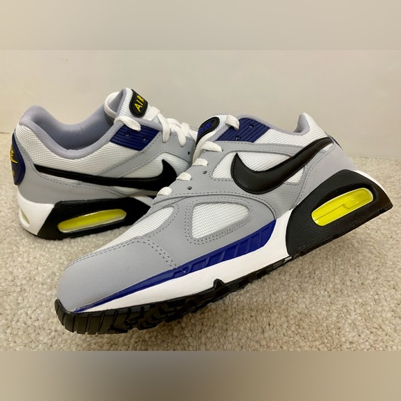 Nike Air Max IVO Shoes (White Black Grey Navy Trainer) Men’s 8/Women’s 8.5 NEW - Picture 15 of 16